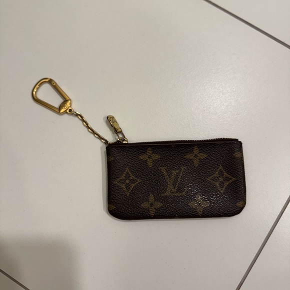 Louis Vuitton Handbags - Louis Vuitton Monogram Key Cles